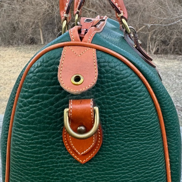 Vintage Dooney & Bourke Boston Green and Tan Leather Handbag - Picture 5 of 9